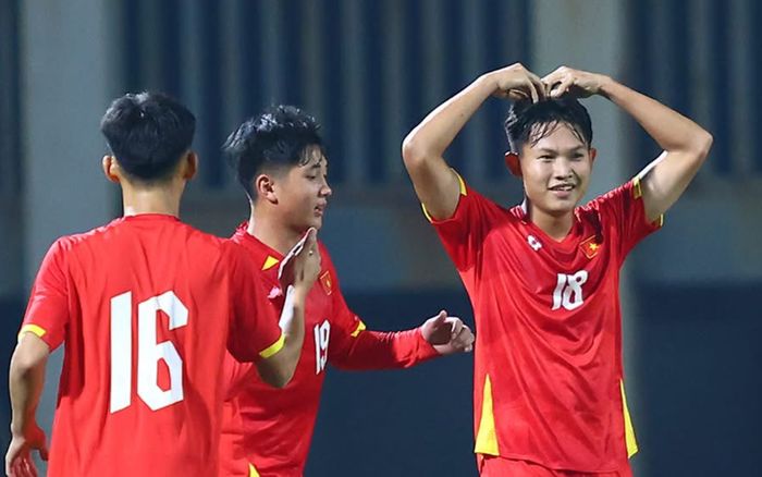 Việt Nam chính thức dự Asian Cup khi loại Malaysia