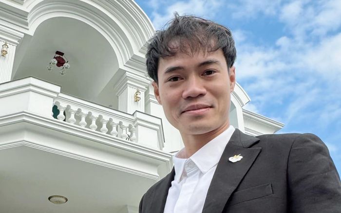 Chiếc đồng hồ 500 triệu của Văn Toàn