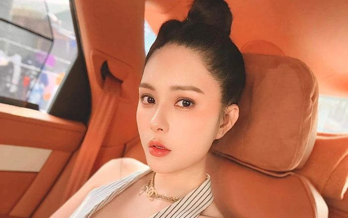 Cách xài điện thoại của Đoàn Di Băng