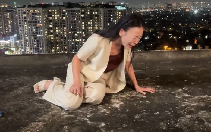 'Dậy sóng' hậu trường Phương Oanh gào khóc đến sưng mắt, khán giả bàn luận rôm rả