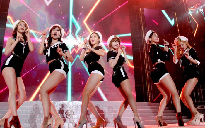 Cộng đồng mạng 'dậy sóng' với T-ARA