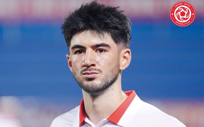 Ngả mũ trước đẳng cấp của trung vệ Việt kiều Kyle Colonna