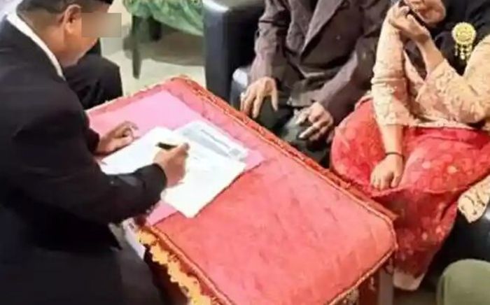 Ông cụ 110 tuổi cưới vợ 27 tuổi, bị cư dân mạng chỉ trích