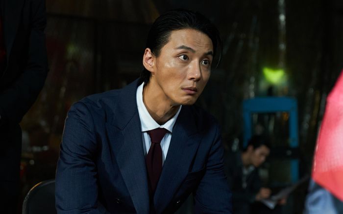 Sốc với tạo hình rùng rợn của sao Gia Đình Là Số 1 trong Taxi Driver 3