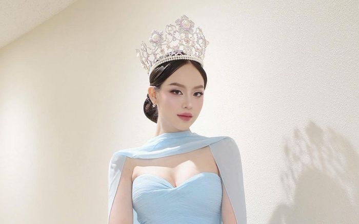 Danh tính nam ca sĩ khiến Hoa hậu Thanh Thủy công khai 'u mê' trên mạng xã hội