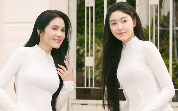 Ngẩn ngơ trước nhan sắc của con gái Quyền Linh