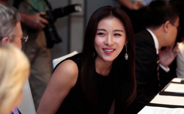 Nữ diễn viên nổi tiếng showbiz vừa 'chốt lãi' 152 tỷ nhờ bán bán biệt thự