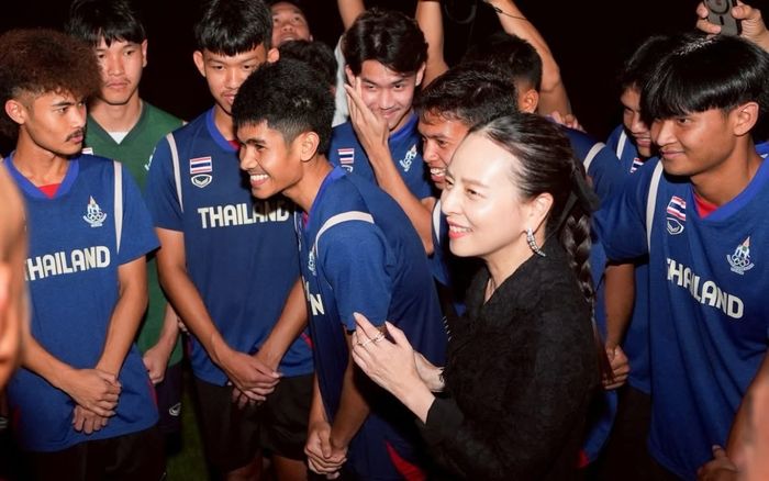 Né được Việt Nam, Madam Pang thưởng lớn cho Thái Lan gây choáng