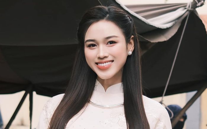 Đỗ Thị Hà bỏ túi cả trăm triệu đồng từ mạng xã hội?