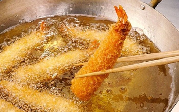 Nhiều người tử vong vì bệnh tim mạch, bác sĩ cảnh báo: Thà nhịn đói hơn ăn 5 món này