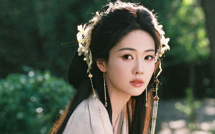 16+ phim làm nên tên tuổi Bạch Lộc