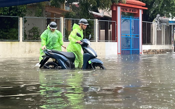 Những địa phương nào sẽ đón mưa lớn trút xuống dồn dập trong những ngày tới?