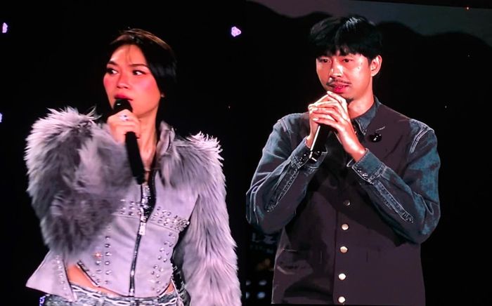 Đen Vâu bật khóc xin lỗi, Mỹ Tâm vội vàng an ủi trong live concert ở Hà Nội