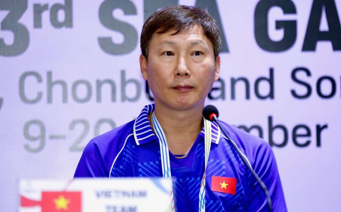 HLV Kim Sang Sik nói thẳng Việt Nam không dừng lại sau khi thắng Malaysia