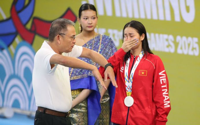 Nỗi buồn 'tiểu Ánh Viên' phải rơi nước mắt tại SEA Games 33