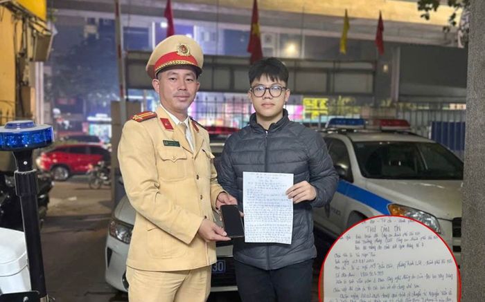Được CSGT mời đến trụ sở làm việc, chàng trai SN 2007 vui mừng khôn xiết khi rõ sự việc