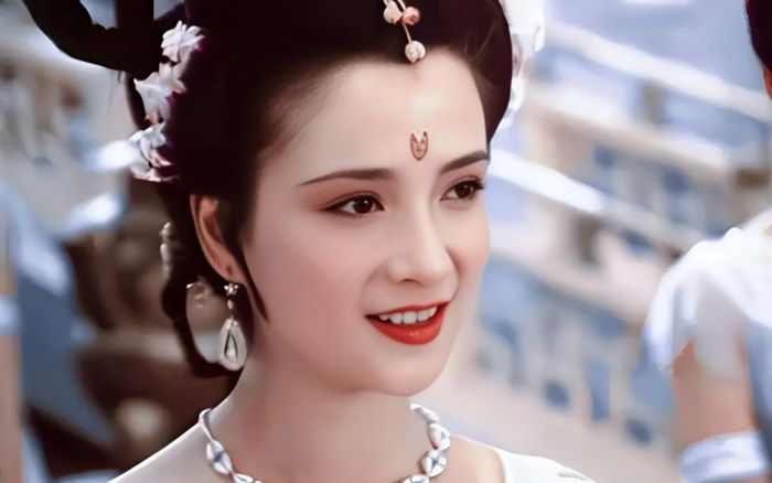 Đoạn clip của mỹ nhân phim Tây Du Ký khiến khán giả nghẹn ngào