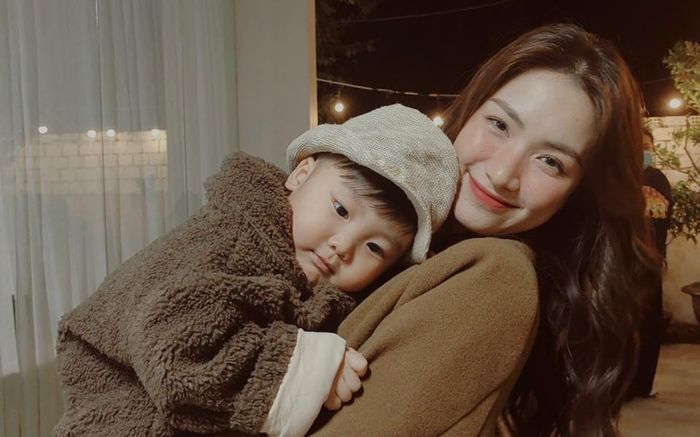 Hòa Minzy nói rõ lý do lấy lại 'tài sản' của con trai