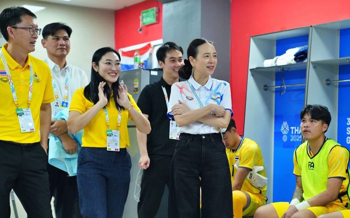 Vẻ đẹp khác biệt của Madam Pang