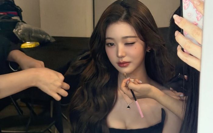 Jang Won Young và 5 người chị em gây tranh cãi dữ dội