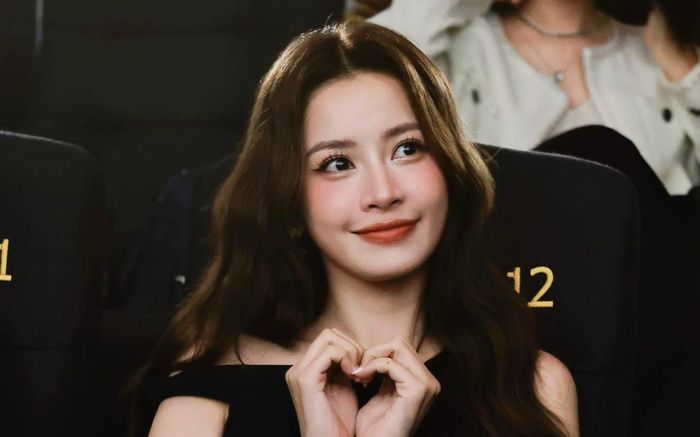 Hộp mặt nạ tinh chất Chi Pu tặng mẹ