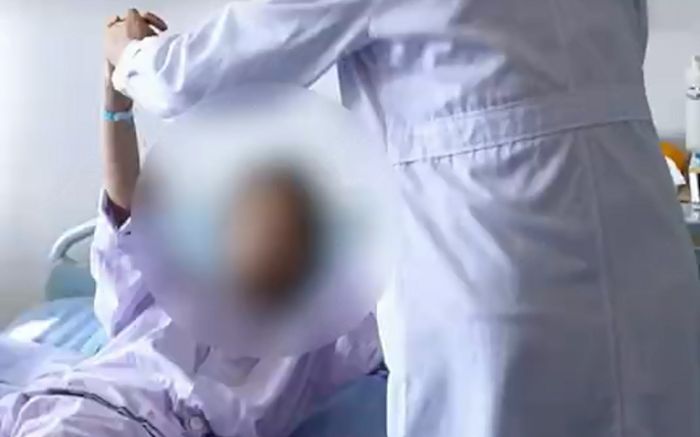 Uống trà sữa 3 lần/tuần, cô gái 20 tuổi mắc bệnh hiếm gặp