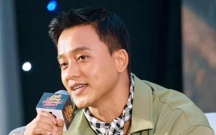 Chiếc điện thoại 7 chữ số của Mai Tài Phến