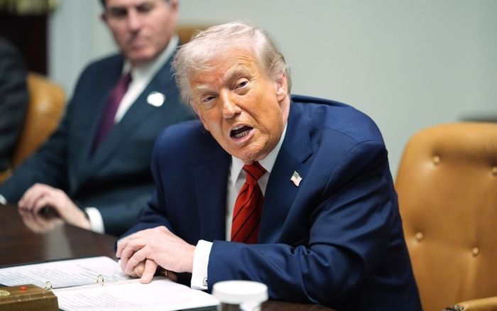 Chương trình 'visa vàng' của ông Donald Trump chính thức mở bán, giá tiền thay đổi bất ngờ