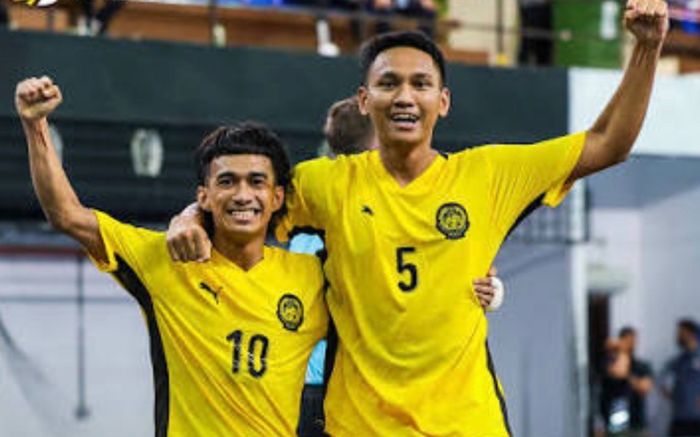 CĐV Malaysia tự hào khi tuyển Malaysia thắng Việt Nam