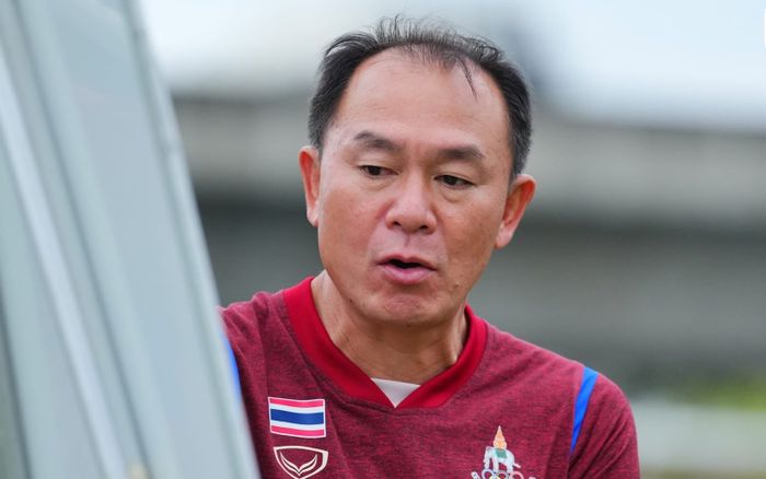 HLV Thái Lan nói thẳng về trình độ của tiền đạo Đình Bắc