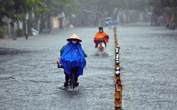 Tâm mưa dông nguy hiểm đang hướng vào những vùng nào?