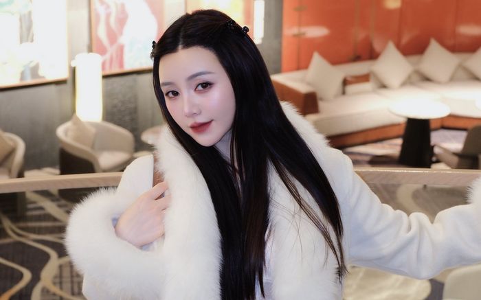 Quỳnh Kool công khai làm thủ thuật thẩm mỹ ở tuổi 30