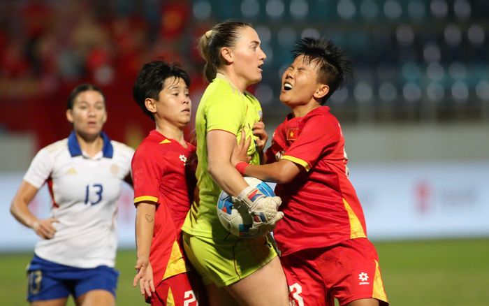 Tuyển nữ Việt Nam đã quá tuyệt vời, HCV bị cướp nhưng bản lĩnh thì không!