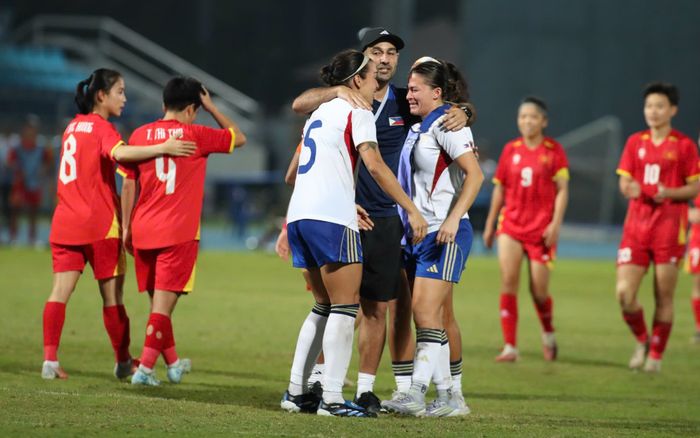 Báo Thái Lan khen Philippines bản lĩnh hơn tuyển nữ Việt Nam