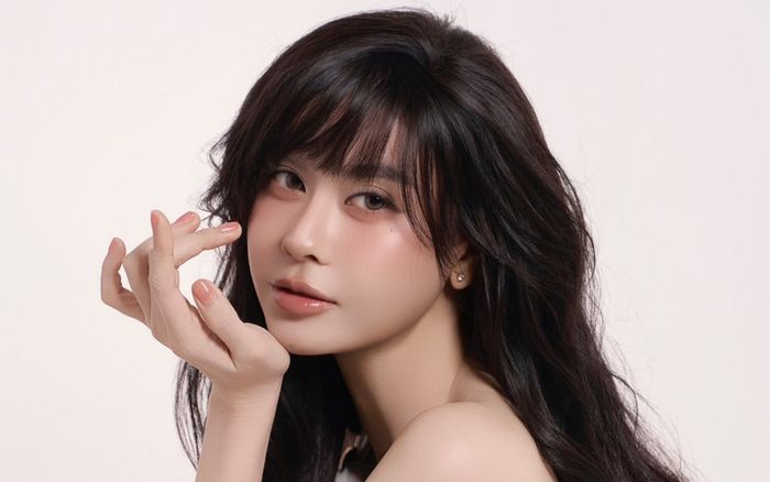 Xe sang 2 tỷ của Trương Quỳnh Anh