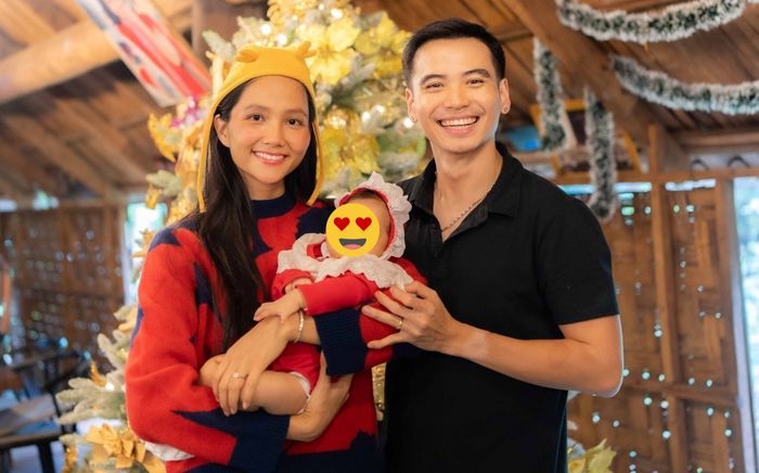 H'Hen Niê chuẩn bị thêm 'tài sản' cho con gái đầu lòng