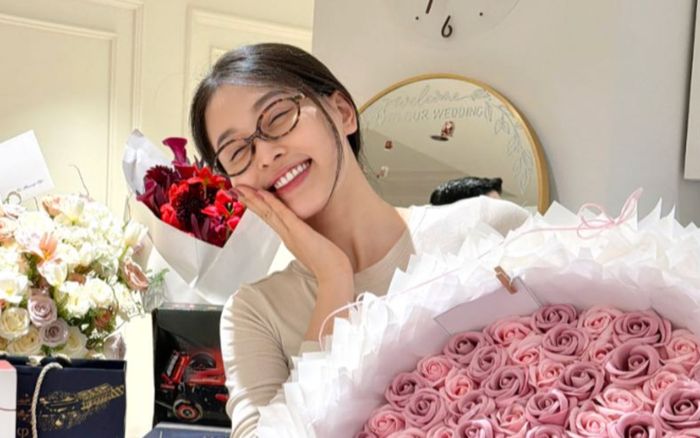 Sao nữ Vbiz vướng nghi vấn đang mang thai con đầu lòng, lộ rõ thân hình tròn trịa