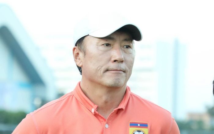 HLV Lào nói thẳng sẽ đảo ngược tình thế trước Việt Nam