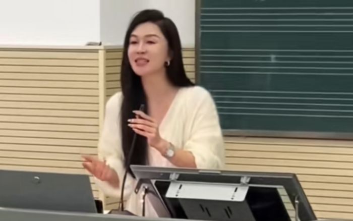 Đoạn clip hơn 30 giây của nữ giảng viên đại học khiến dân tình 'dậy sóng'