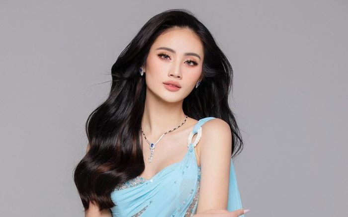 Hoa hậu Ý Nhi tiết lộ lý do vẫn chưa thể tốt nghiệp