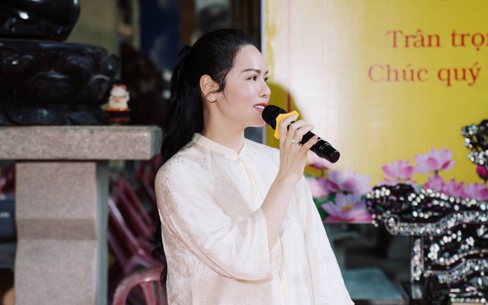 Thông báo khẩn của Nhật Kim Anh