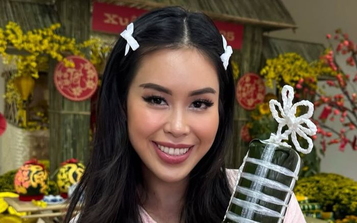 Chiếc túi 370 triệu của Tiên Nguyễn