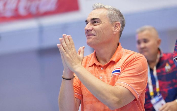 HLV tuyển Thái Lan giải nghệ sau khi thua đậm Indonesia ở SEA Games 33