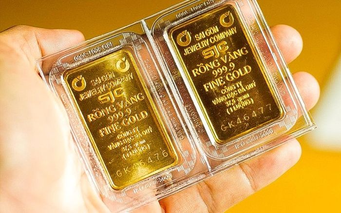 Giá vàng hôm nay (21/12): Vàng nhẫn nóng rực thị trường, liên tục lập mặt bằng giá mới