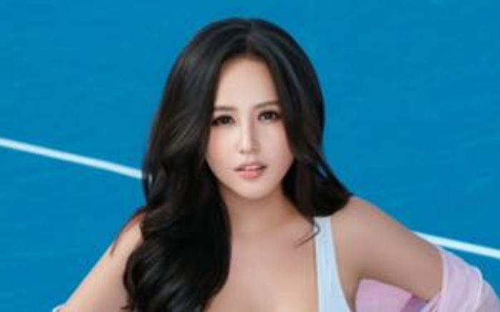 Điện thoại 20 triệu của Mai Phương Thúy