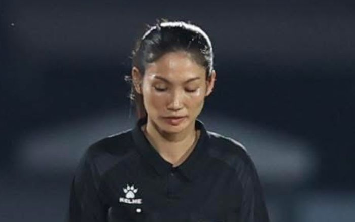 Truyền thông Lào tiết lộ tình cảnh đáng lo của trọng tài Lào