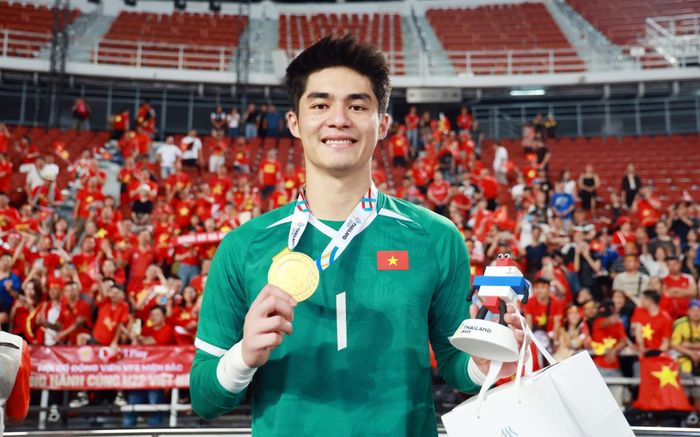 Thủ môn Trần Trung Kiên, 'báu vật' đích thực của bầu Đức