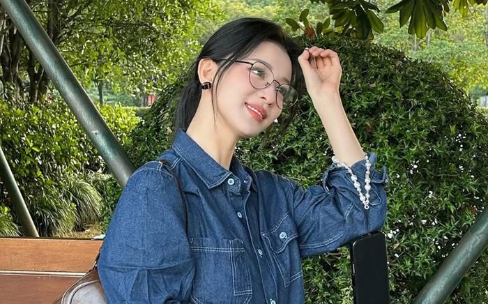 'Tiểu Lưu Diệc Phi' cao 1m72, sở hữu nhan sắc trong trẻo gây thương nhớ