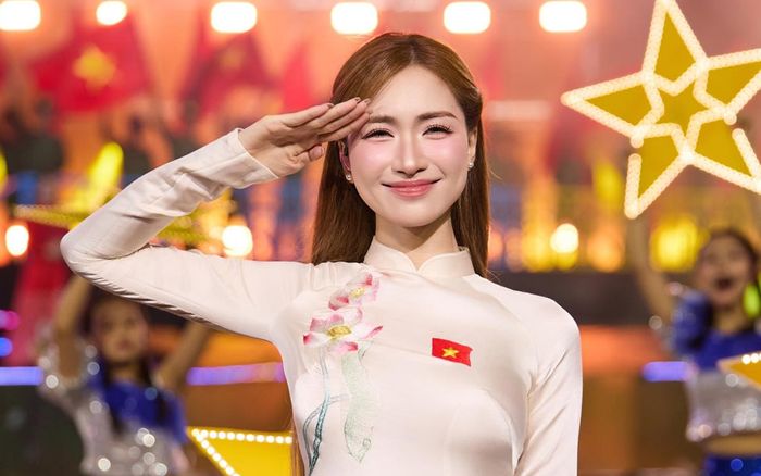 Hòa Minzy 'trúng lớn' vào cuối năm nay