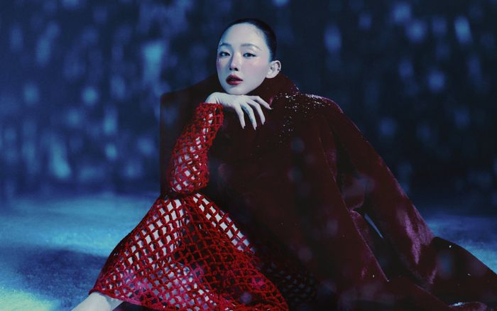 'Nữ hoàng gợi cảm' Tóc Tiên tung ảnh Giáng sinh, khoe trọn sắc vóc qua từng khung hình